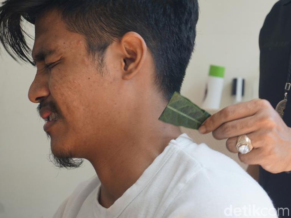 Terapi Unik Sentuhan Ajaib dari Banyuwangi, Bagaimana Mekanismenya? Terapi Unik Sentuhan Ajaib dari Banyuwangi, Bagaimana Mekanismenya?