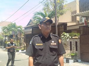 Penanganan Semburan Minyak di Surabaya Masih Fokus pada Penampungan Penanganan Semburan Minyak di Surabaya Masih Fokus pada Penampungan