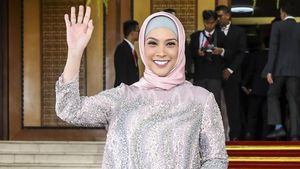 Deretan Gaya Artis Berhijab yang Dilantik Jadi Anggota DPR