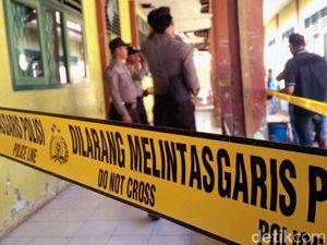 Video Ruang Kelas SMPN 2 Plumbon Cirebon Ambruk, Siswa Luka-luka