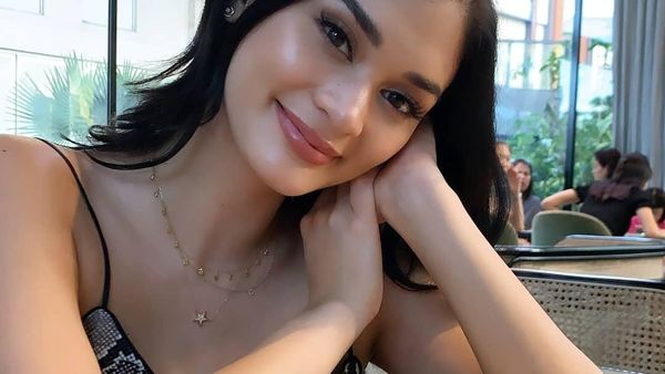 Gaya Ngopi Pia Wurtzbach, Miss Universe 2015 yang Liburan di Bali