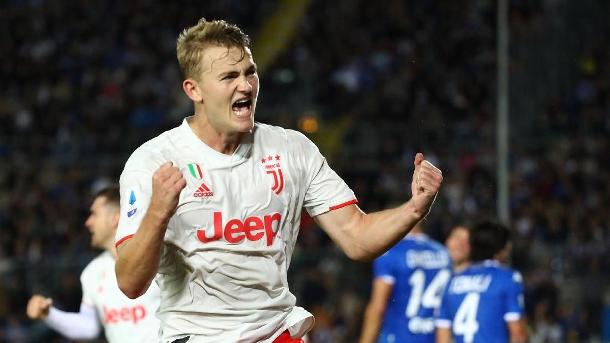 Matthijs de Ligt bakal reuni dengan Peter Bosz. (Foto: Marco Luzzani/Getty Images)