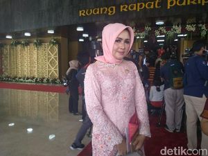 Evi Kelewat Cantik-GKR Hemas Terpilih Jadi Pimpinan AKD DPD 2019-2020 Evi Kelewat Cantik-GKR Hemas Terpilih Jadi Pimpinan AKD DPD 2019-2020