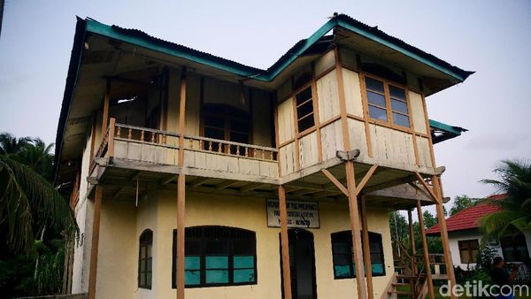 Rumah Minahasa Ini Jadi Check Point Lintas Batas Negara di Miangas