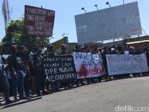 Ratusan Mahasiswa Jember Tuntut Penghentian Tindakan Pelanggaran HAM