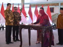OJK Kembangkan Klaster Batik Nasabah Bank Wakaf Mikro
