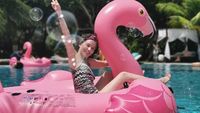 Pesona Artis 51 Tahun yang Dilarang Putranya Pakai Bikini di Pantai
