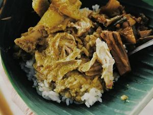 Mantul! Sarapan Nasi Lodho yang Gurih Hangat Buat Tambah Energi Mantul! Sarapan Nasi Lodho yang Gurih Hangat Buat Tambah Energi