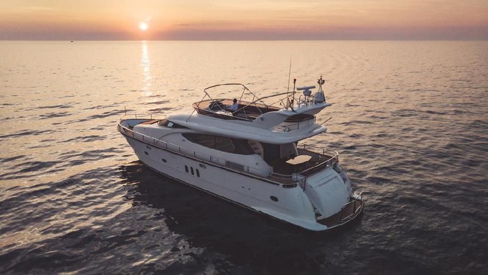 Ilustrasii Yacht, Ilustrasi Kapal Pesiar imigrasi pelayaran