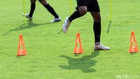 Timnas Indonesia dijadwalkan melakoni laga tandang melawan Uni Emirat Arab pada 10 Oktober dan lima hari kemudian melawat ke Vietnam.