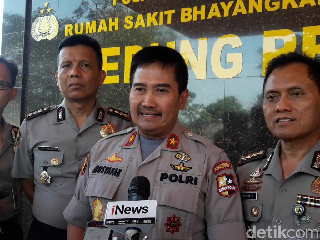 35 Polisi Jadi Korban Rusuh DPR, 9 Orang Dirawat di RS Polri 35 Polisi Jadi Korban Rusuh DPR, 9 Orang Dirawat di RS Polri