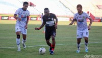 Persipura Jayapura vs Tira Persikabo digelar di Stadion Gelora Delta, Sidoarjo, Jawa Timur, Rabu (2/10/2019) sore WIB.
