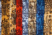 7 Batik  Modern Yang Terinspirasi Dari  Budaya Nusantara 