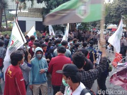 Ada Demo, Kondisi Lalu Lintas di Sekitar Monas Padat