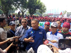 Massa Minta Jokowi Proburuh: Harusnya Tak Ada Lagi yang Ditakuti