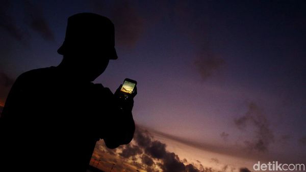 Berburu Senja Eksotis di Pulau Terluar Indonesia