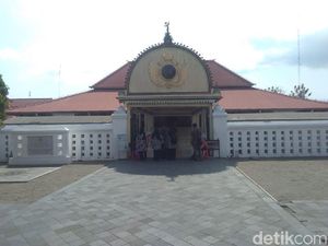 Menu Buka Puasa Spesial di Masjid Gedhe Kauman Yogyakarta Menu Buka Puasa Spesial di Masjid Gedhe Kauman Yogyakarta