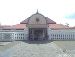 Beredar Undangan Acara di Masjid Kauman, Ini Kata Keraton