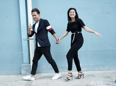 Ini Alasan Delon Buru-buru Nikahi Aida Chandra