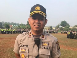 Cara Humanis Kapolsek Serpong Halau Massa Pelajar Demo: Ajak Makan-Minum