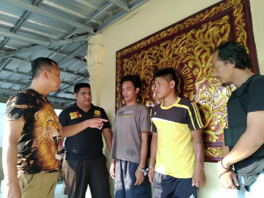 Tembak Mati Pekerja Proyek di Sumsel, 2 Perampok Serahkan Diri ke Polisi Tembak Mati Pekerja Proyek di Sumsel, 2 Perampok Serahkan Diri ke Polisi