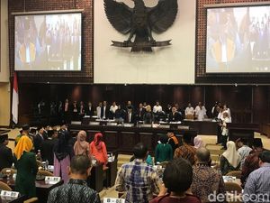 La Nyalla Dilantik Jadi Ketua DPD 2019-2024 La Nyalla Dilantik Jadi Ketua DPD 2019-2024