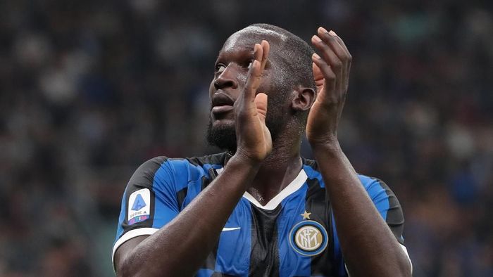 Romelu Lukaku mengungkapkan Ole Gunnar Solskjaer sebernarnya menginginkannya tetap di MU (Foto: Emilio Andreoli/Getty Images)