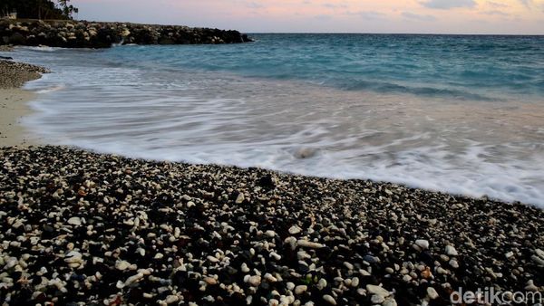 Potret Pantai Terluar Utara Indonesia di Miangas