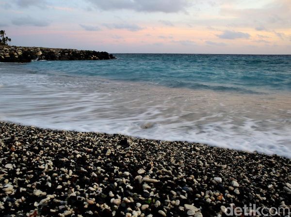Potret Pantai Terluar Utara Indonesia di Miangas