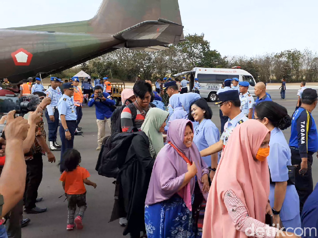 Pulangkan Warganya dari Wamena, Pemprov Sumbar Galang Donasi Pulangkan Warganya dari Wamena, Pemprov Sumbar Galang Donasi