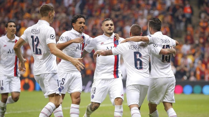 PSGs Mauro Icardi, center, celebrates after scoring his sides first goal during the Champions League group A soccer match between Galatasaray and PSG in Istanbul, Tuesday, Oct. 1, 2019. (AP Photo)