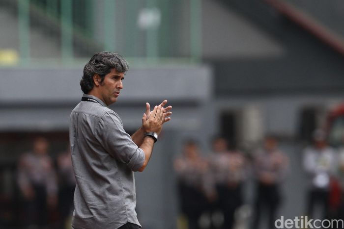 Stefano Cugurra Teco, pelatih Bali United Stefano Cugurra Teco, pelatih Bali United