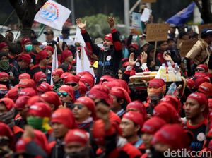 Buruh Ikut Demo, Jadwal Produksi Pabrik Motor Bisa Kacau