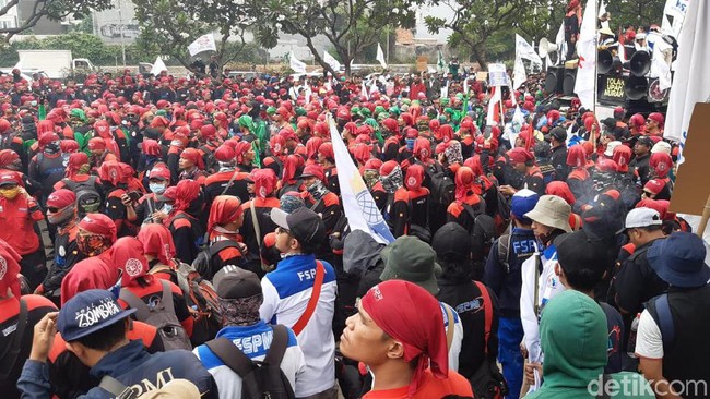 Foto: Demo buruh/Achmad Dwi Afriyadi-detikcom