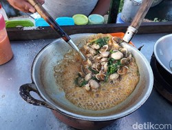 Rica Kerang Jambon: Kerang Pedas Gurih Ini Ludes Terjual Dalam 2 Jam