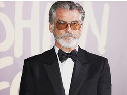 Kesedihan Pierce Brosnan Ditinggal Dua Sahabatnya Gegara Corona