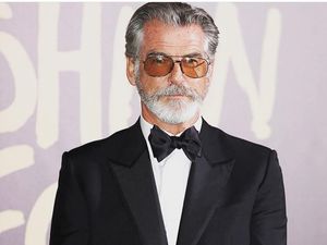 Duh, Pierce Brosnan Ucapkan Ini ke Tim Burton saat Gagal Audisi Batman Duh, Pierce Brosnan Ucapkan Ini ke Tim Burton saat Gagal Audisi Batman