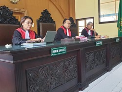 Perkosa Keponakan, Paman di Jambi Dihukum 13,5 Tahun Penjara