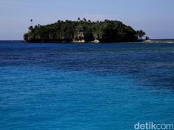 Tempat Keramat & Benteng Pertahanan Leluhur di Pulau Menangis