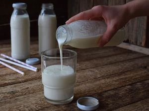 Jangan Dibuang! Susu Basi Bisa Dimanfaatkan untuk 6 Hal Ini