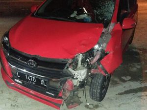 Mobil Tabrak Motor di Lampu Merah Ngawi, Satu Orang Tewas