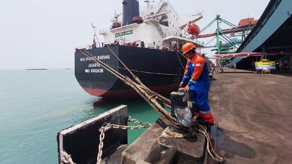 KM Malahayati Baruna Siap Pasok Batu Bara PLTU Sumatera