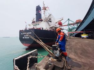 KM Malahayati Baruna Siap Pasok Batu Bara PLTU Sumatera