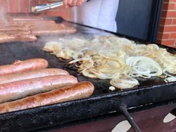 Penelitian Terbaru Ungkap Daging Merah dan Sosis Bisa Jadi Tak Sebabkan Kanker