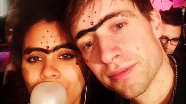 Bintangi Joker, Ini Zazie Beetz yang Hobi Pose dengan Makanan