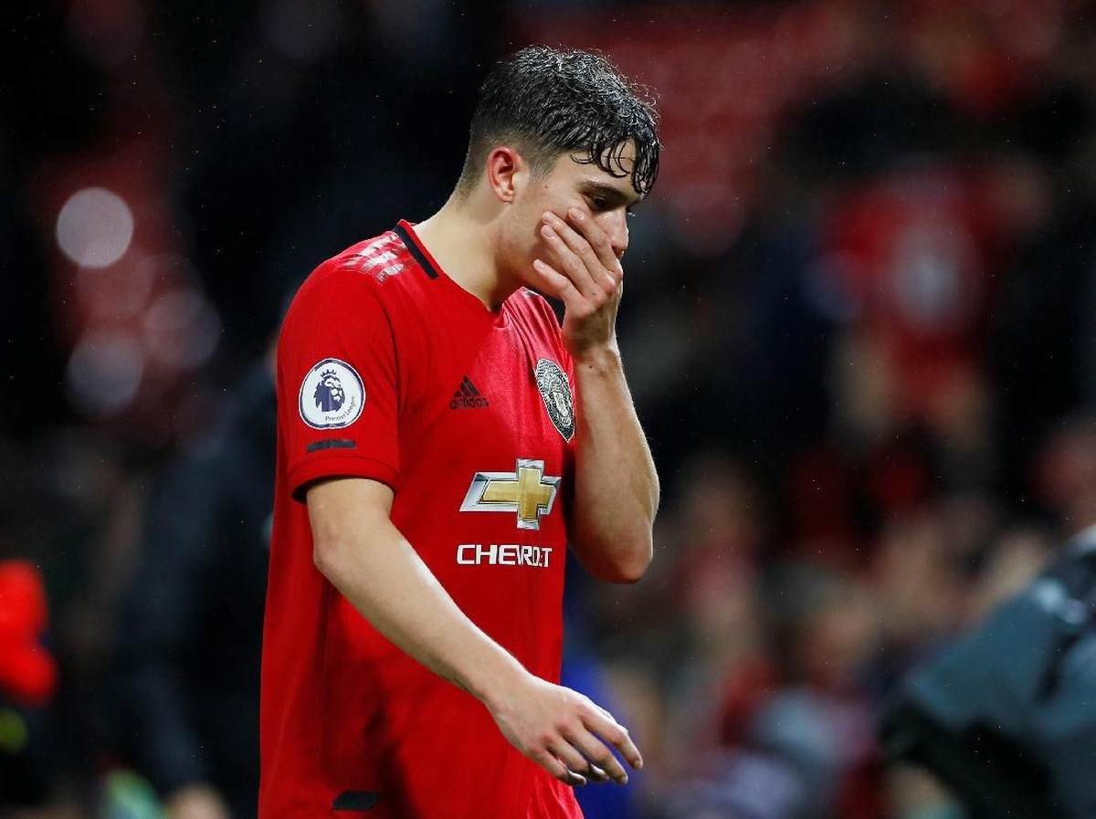 Pemain Manchester United, Daniel James, menuntut timnya segera bangun dari keterpurukan. (Foto: Jason Cairnduff/Reuters)