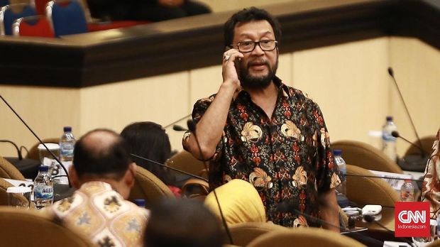 Calon pimpinan MPR dari unsur DPD Periode 2019-2024,  Yorrys Raweyai. CNN Indonesia/Andry Novelino
