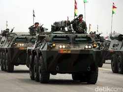 HUT ke-74 TNI, Alutsista Melenggang dengan Gaya
