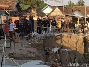 Longsor di Bibir Bengawan Solo Meluas, Puluhan Rumah Warga Rusak Longsor di Bibir Bengawan Solo Meluas, Puluhan Rumah Warga Rusak