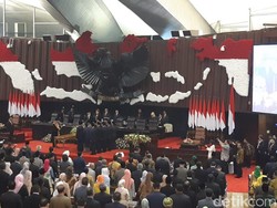Ucapkan Sumpah Jabatan, Bambang Soesatyo Resmi Jadi Ketua MPR